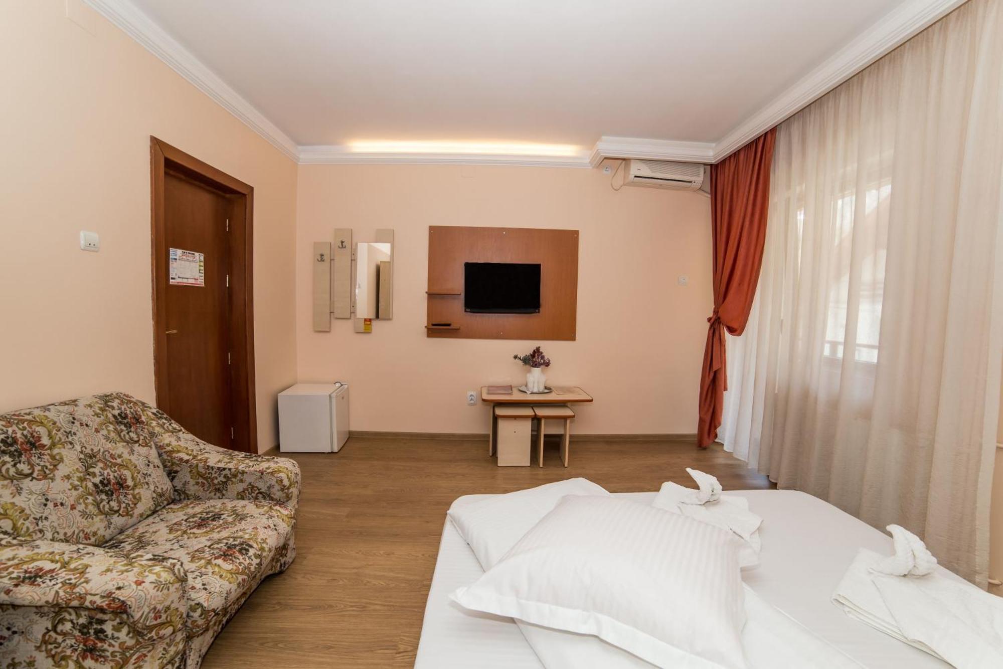 Guesthouse Magic Băile Herculane الغرفة الصورة