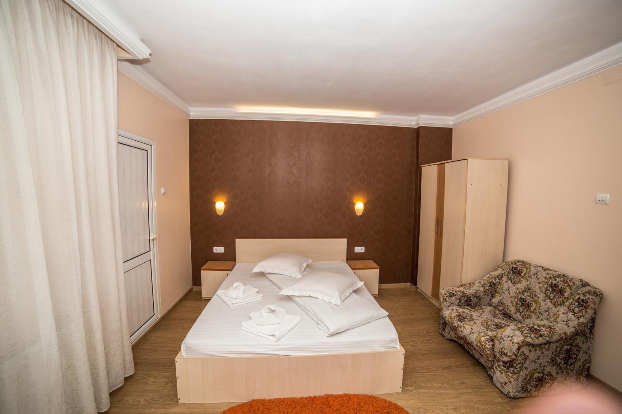 Guesthouse Magic Băile Herculane الغرفة الصورة