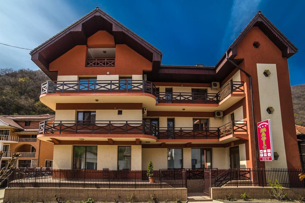 Guesthouse Magic Băile Herculane المظهر الخارجي الصورة